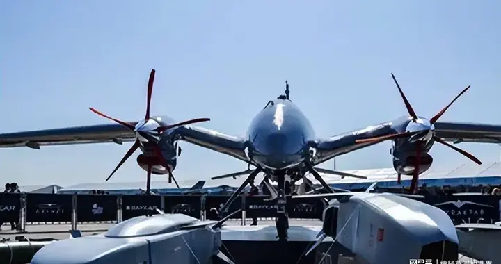 中国技术真的不如人？中土无人机空中对决，CH-95遭凌空击落
