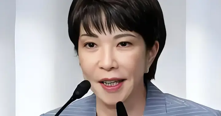 叫哥哥、铺红毯、签百份协议，然后高市连漱口水都从日本空运？