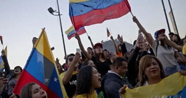 美国封杀委内瑞拉石油运输、军舰集结加勒比海、谁先按下战争按钮