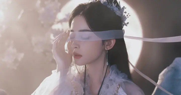 古力娜扎嫦娥造型带你过中秋