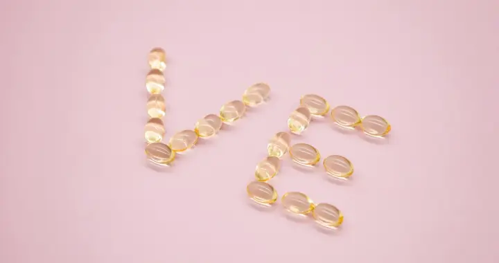 50岁后补维生素E小心！抗氧化别过头，可能增加血栓风险