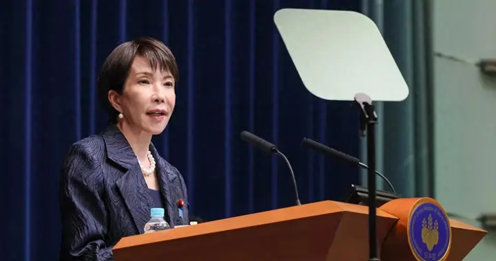 当不成首相了？东京爆发混乱，高市被联手逼宫，俄对日本发出通牒