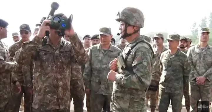 全球最小迷你导弹，现身中巴联演，巴军只试射了一次，就爱不释手