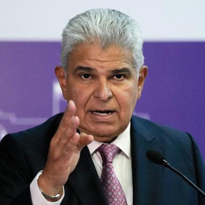 云景史记：巴拿马总统言辞闪烁、支支吾吾