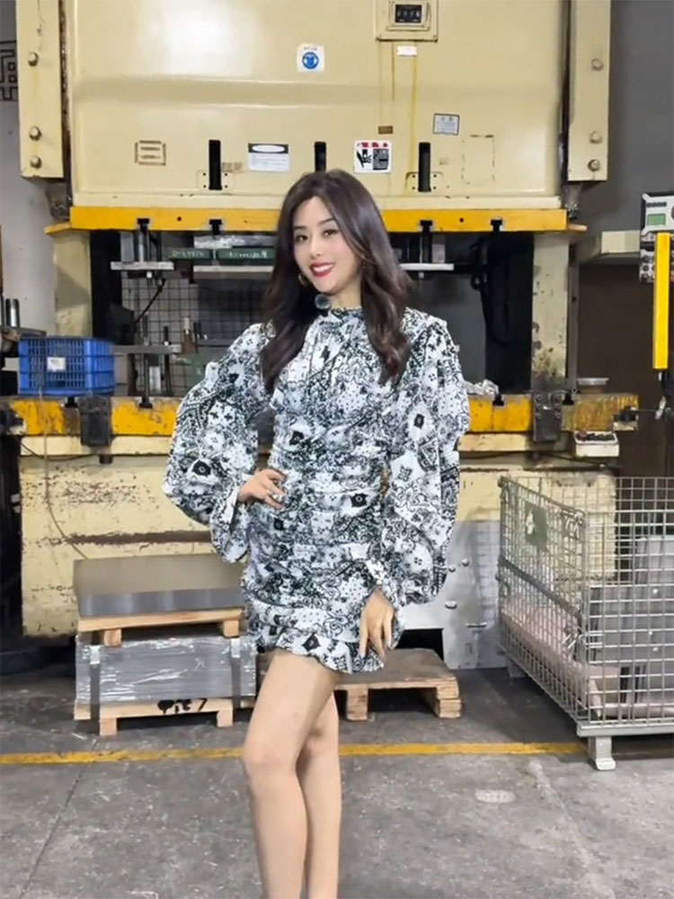 独特漂亮绝美气质高级感连衣裙女2025年夏季新款今年流行爆款裙子