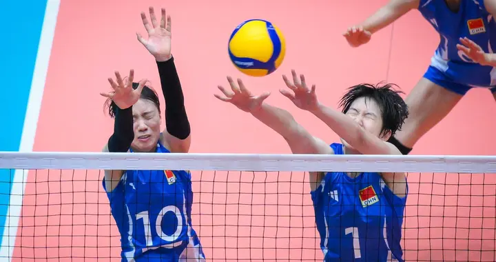 副攻陈晓辉17分把日本拦崩！U18亚锦赛中国女排3:0日本晋级决赛