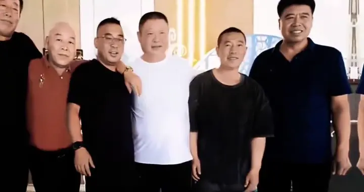 致敬共和国的英雄