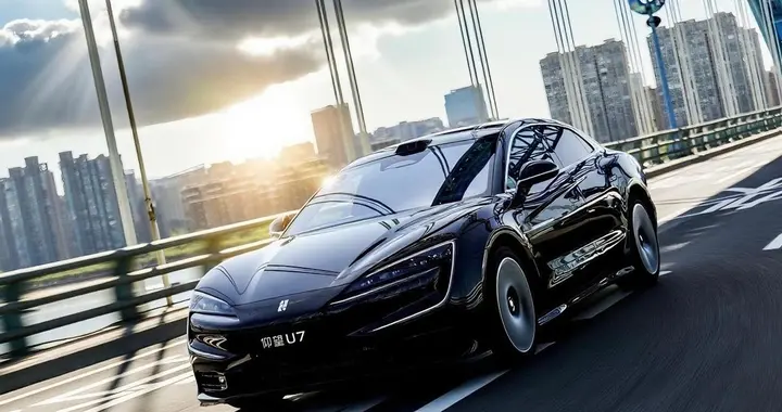 超越物理温感 仰望U7的冬日新境