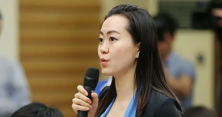 双重反转！蒋方舟学位被撤销，文科论文审核尺度迎来巨变