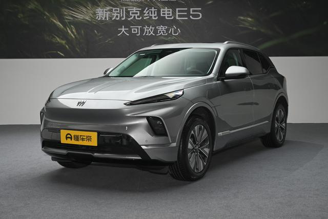 别克全新E5焕新上市，14.99万元起售，品质再升级