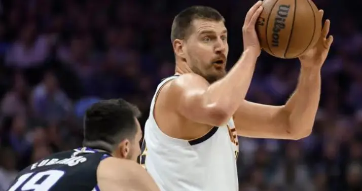 今日的NBA常规赛结束了所有比赛，最新积分榜如下！