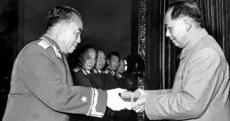 1955年李迎希因误会被授少将，写信给粟裕：老首长，你得给我证明