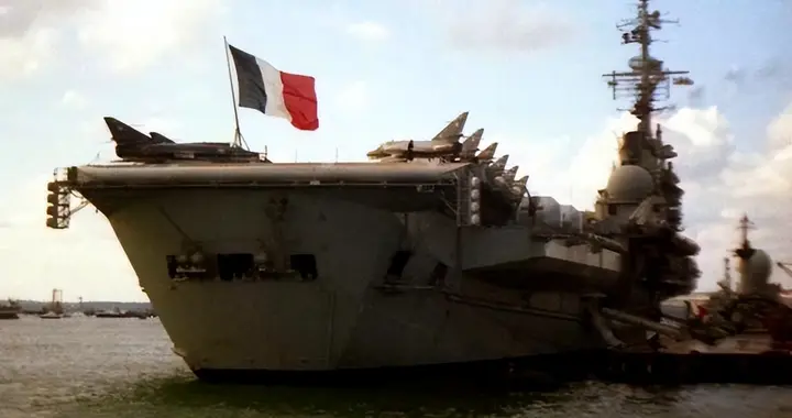 免费送中国一艘航母，只需答应1个要求，我国二话没说当场拒绝！