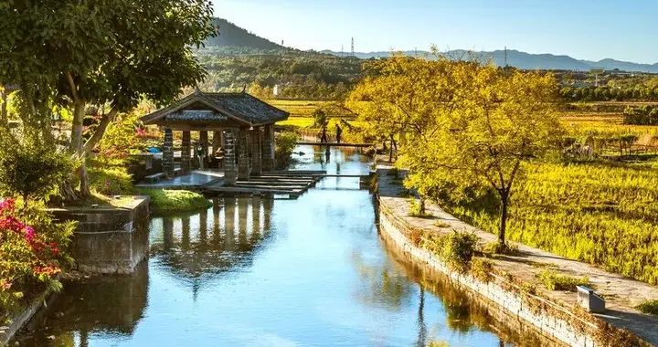 超适合“发呆”的小城，比昆明宜居，游客不及大理一半，四季如春