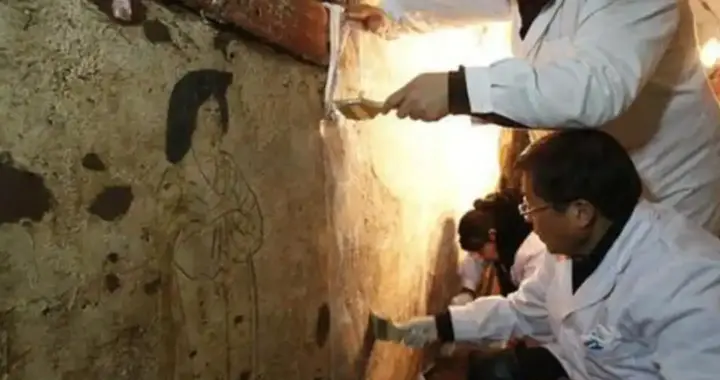 唐代公主惨死，头戴一顶绝世凤冠，丈夫的留言悲痛到绝望