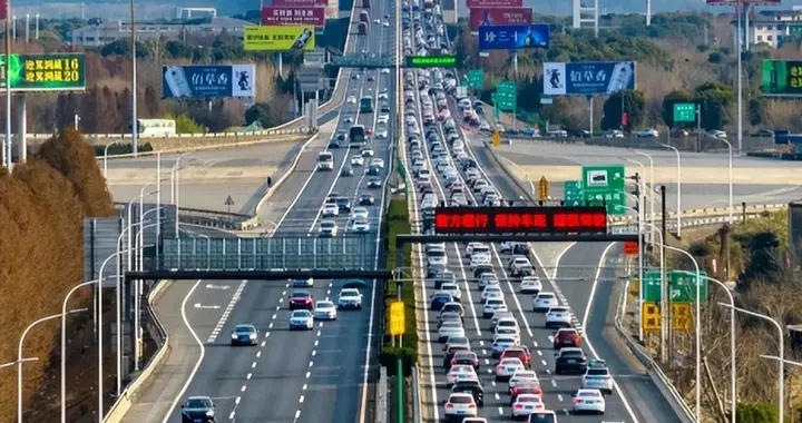 总投资242亿，盐城至靖江高速公路将扩建！最高八车道+智慧化改造