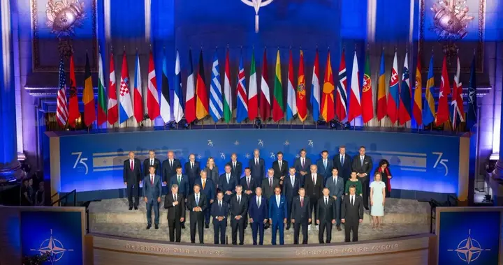 美国考虑退出北约：是狼来了，还是联盟重构的信号？