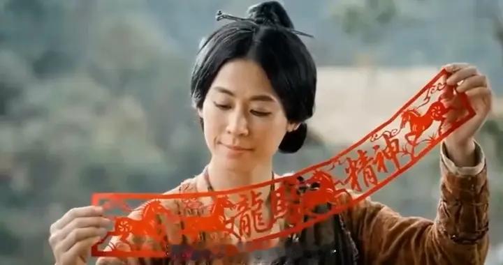 55岁视后暴瘦近照曝光！着短裤骚纤腿网友关系：瘦太多了