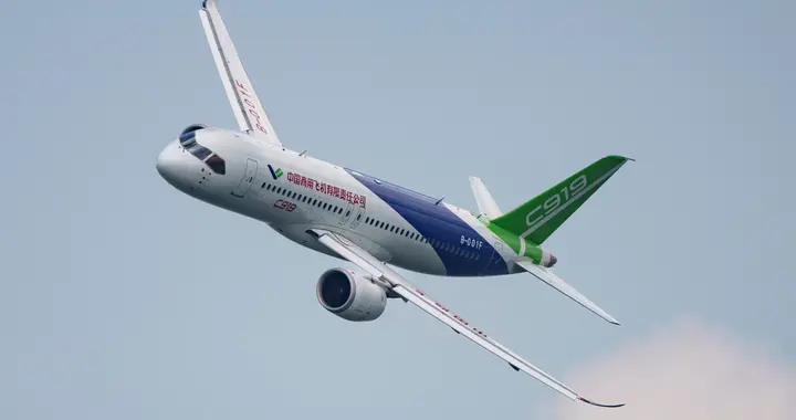 C909获柬埔寨大单，C919首条国际线将飞蒙古：沿熟路攒记录