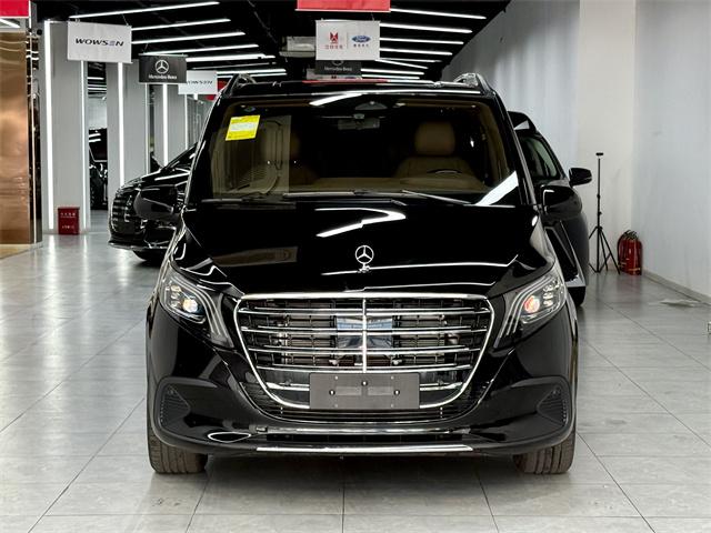 商务新标杆！奔驰威霆七座商务车亮相