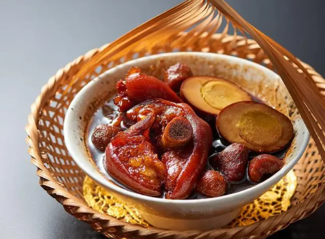 分享餐桌上的3大“美容菜”，女人常吃，低热量抗氧化，排毒刮油