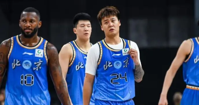 北京85-97负浙江，7连胜被终结，广东大胜天津，豪取8连胜。