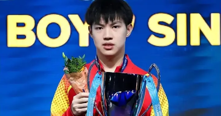 3-2，绝杀日本吉山僚一，黄友政强势开门红，向鹏0-3惨遭一轮游