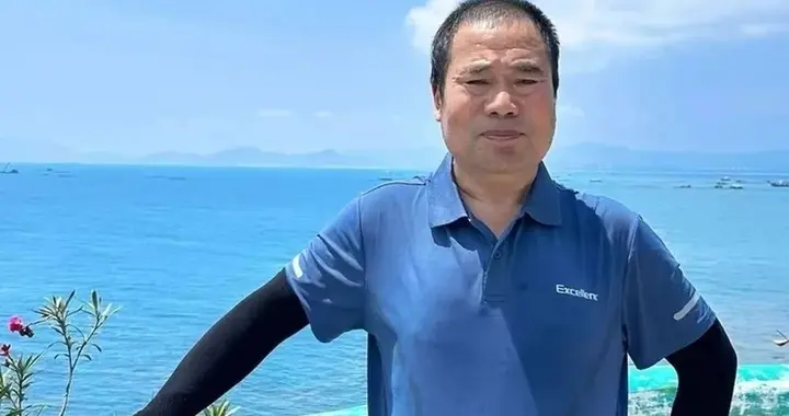 反应问题遭报复？申请调岗被拒，两天后，他从楼顶一跃而下