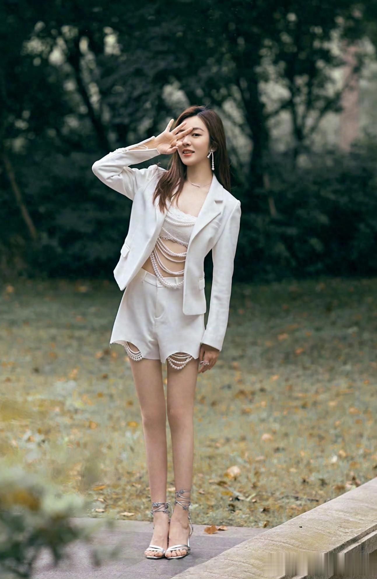 王晓晨美图