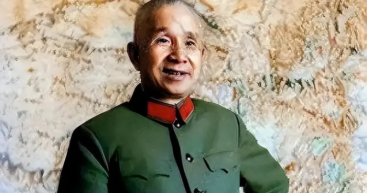 粟裕大将的夫人有多美？这是1952年的留影，她29岁，气质不凡