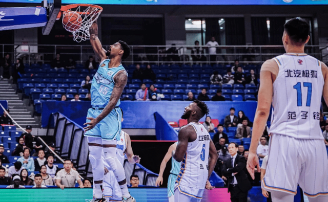 两战打服青岛球迷？别急！他能否适配球队，还得看这三人才行