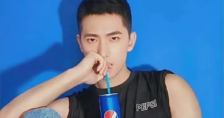 也没人和我说，杨洋“寸头”这么帅啊！