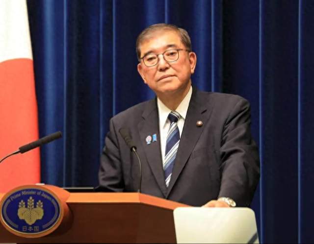 不满批评高市早苗，日本右翼造谣石破茂：骂他是中国傀儡