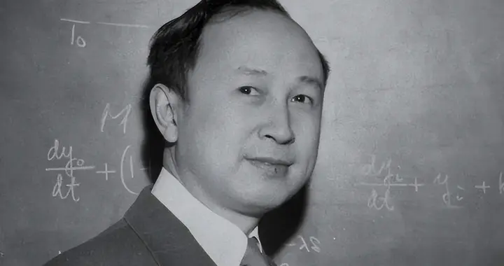 比核弹还可怕的女人，让导弹绕地球“打水漂”，美国至今无法拦截