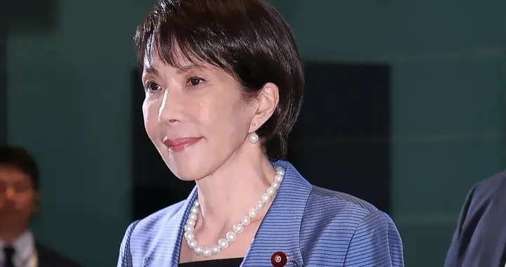 中日2200个航班被叫停，高市早苗做梦没想到，中国竟然还留了一手