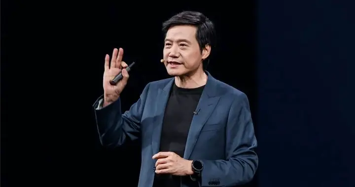 雷军致敬GL8，李斌却说要忘记MPV