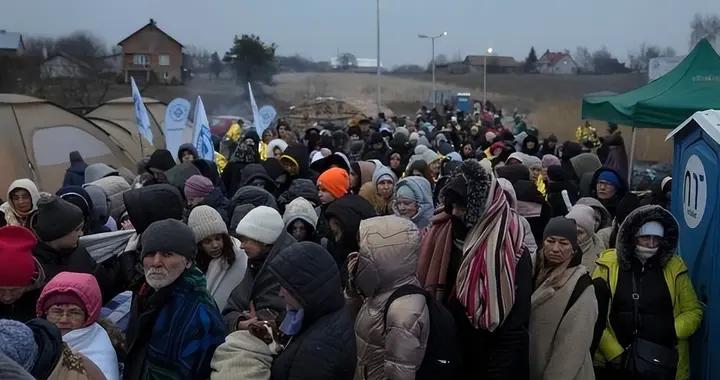 不装了？波兰民调转变：不仅烦难民，更反对乌克兰“入盟入约”！