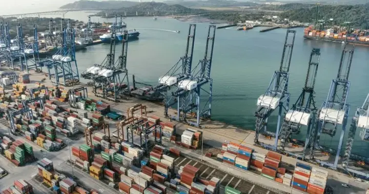 巴拿马法院一纸判决，李嘉诚18亿美元投资被清零！