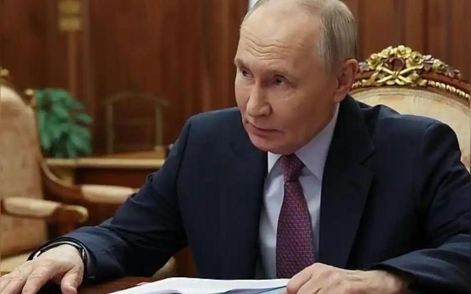 俄罗斯的“西方心”彻底碎了？中俄贸易额创新高，海参崴成中国新出海口，这...