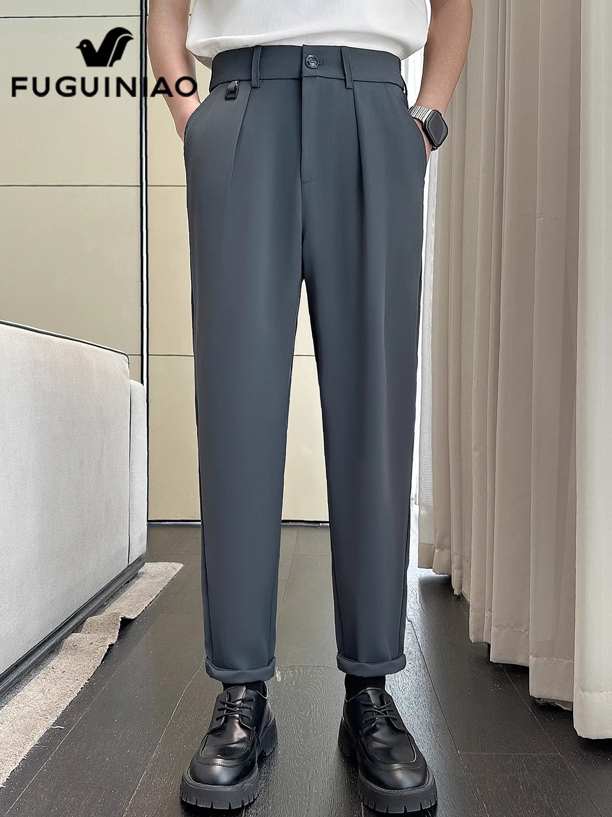 男生穿西装是真的帅气