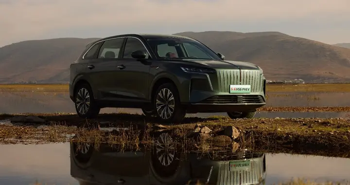 红旗 HS6 PHEV，纯电续航达205公里