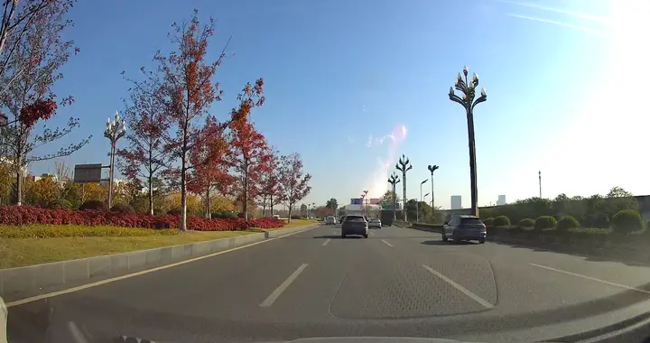 黄陂的岱黄高速，有可能改造成光谷高新大道那样，但有前提