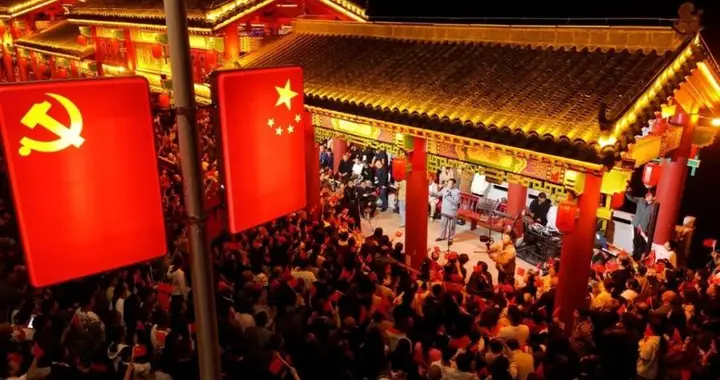 大好河山惨遭 “毁容”，中国文旅审美席卷全国，网友：别糟蹋风景
