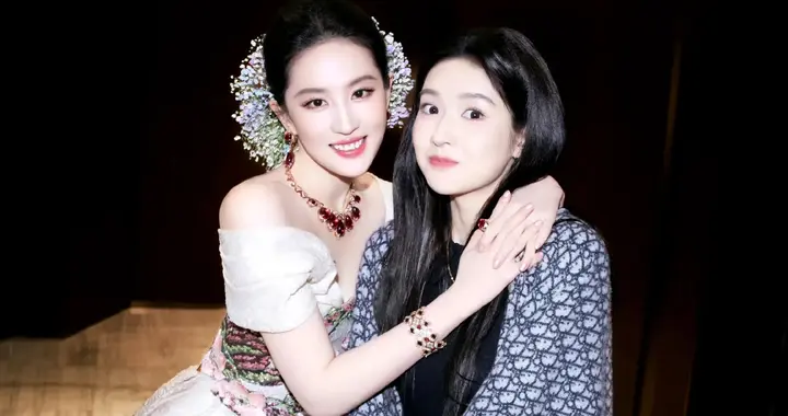 刘亦菲被抢了！王玉雯语无伦次和林一炫耀，恩利和伊能静争着拥抱