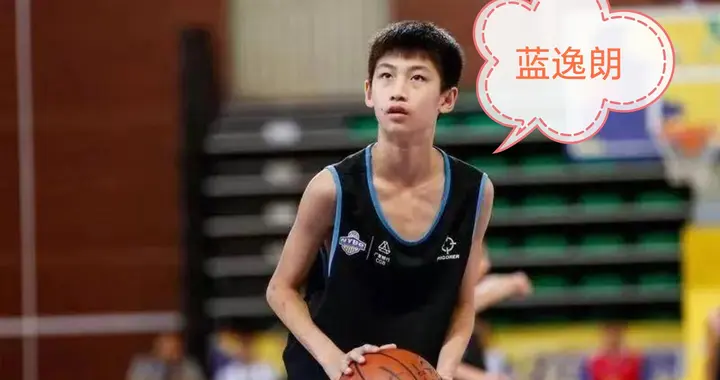 蓝逸朗海归回来，孙浩钦伤瘉，深圳男篮后卫迎来质的飞跃！