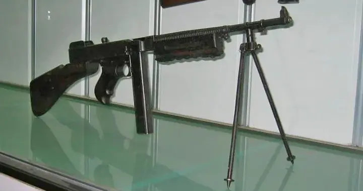 中国近代冲锋枪发展史，每一款都是时代印记