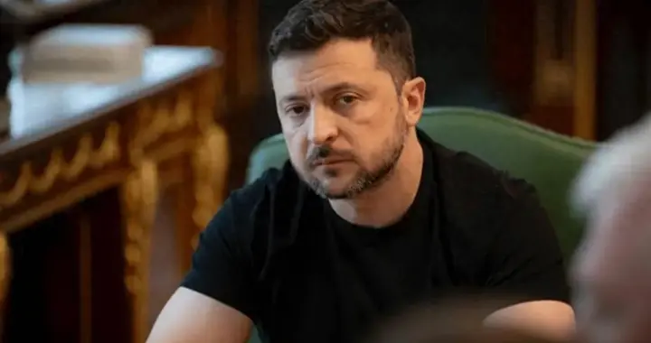 出大事了，希拉里替乌克兰发声；蓬佩奥重出江湖；特朗普被逼宫