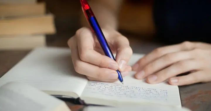 你笔下的剧情跌宕起伏，可一到高潮就“软”了，问题出在哪？