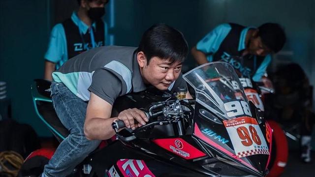 燕京京：2024重庆摩博会，摩托大佬王西