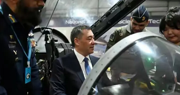 连索马里都想要枭龙战机？越传越玄幻得枭龙战机订单！